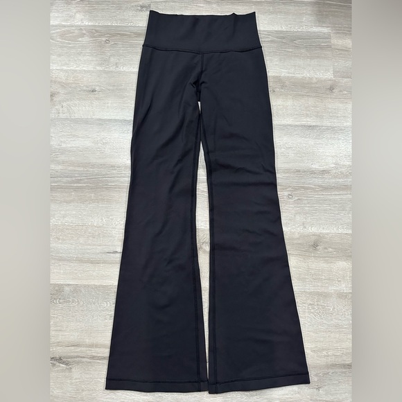 K123 Lululemon Flare Leggings Women’s Size 6 Black Yoga Athleisure Workout Pants - Picture 1 of 6